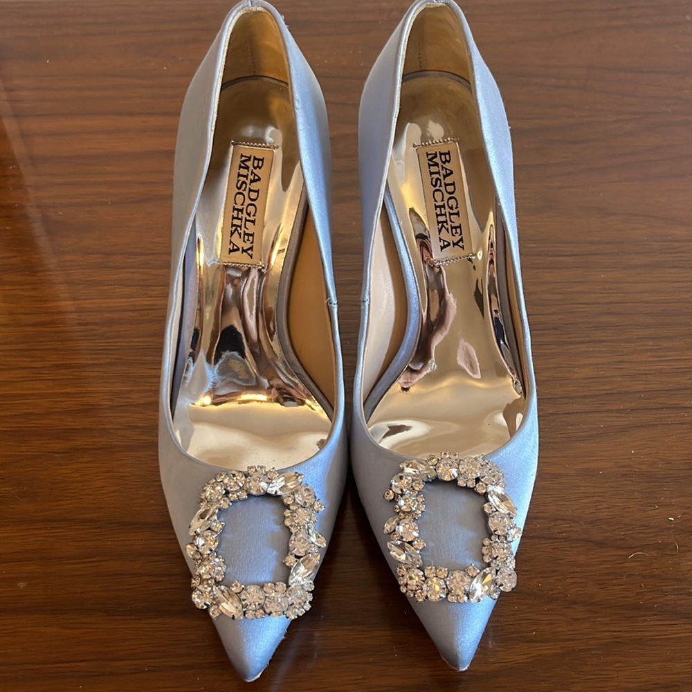 Badgley Mischka blue crystal stiletto pumps size 5